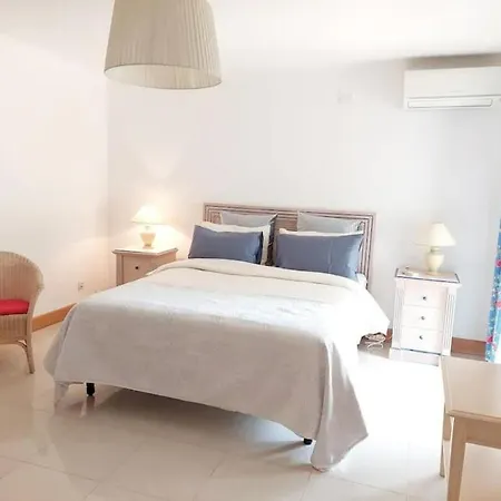 别墅 Vila Annabel - Vilamoura - 4br - Private Pool & Gardens 奎特里拉